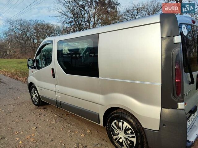 Серый Рено Трафик, объемом двигателя 1.87 л и пробегом 348 тыс. км за 7450 $, фото 9 на Automoto.ua