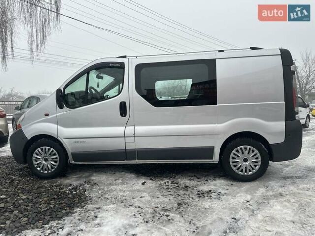 Серый Рено Трафик, объемом двигателя 1.9 л и пробегом 351 тыс. км за 7200 $, фото 13 на Automoto.ua