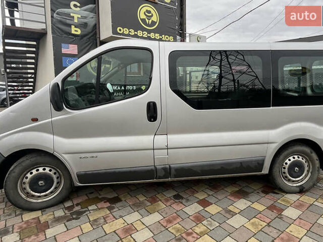 Рено Трафик 2004 в Стрые на Automoto.ua Серый Рено Трафик, объемом двигателя 1.87 л и пробегом 293 тыс. км за 7800 $, фото 3 на Automoto.ua