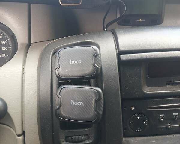 Рено Трафик 2004 в Ивано-Франковске на Automoto.ua Серый Рено Трафик, объемом двигателя 1.87 л и пробегом 299 тыс. км за 7500 $, фото 8 на Automoto.ua