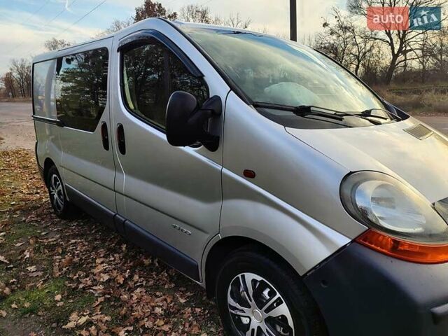 Серый Рено Трафик, объемом двигателя 1.87 л и пробегом 348 тыс. км за 7450 $, фото 7 на Automoto.ua