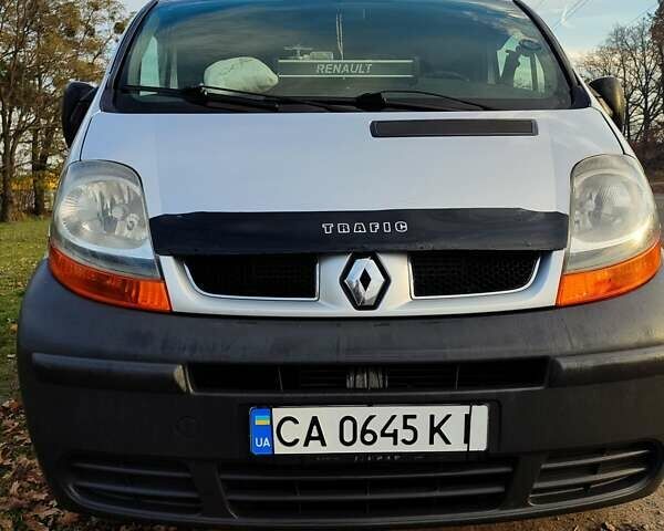 Серый Рено Трафик, объемом двигателя 1.87 л и пробегом 348 тыс. км за 7450 $, фото 8 на Automoto.ua