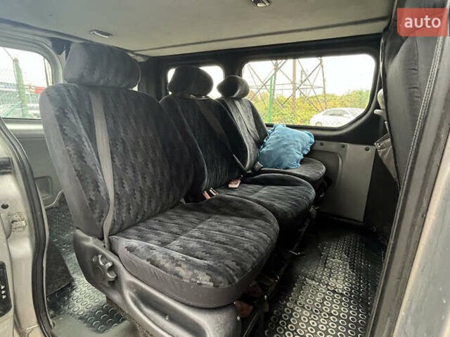 Рено Трафик 2004 в Стрые на Automoto.ua Серый Рено Трафик, объемом двигателя 1.87 л и пробегом 293 тыс. км за 7800 $, фото 19 на Automoto.ua