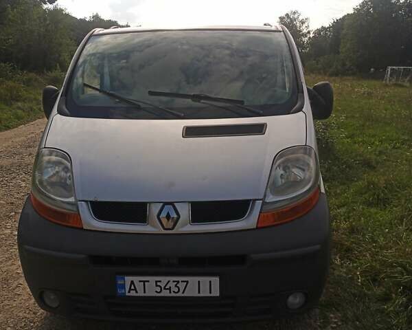 Рено Трафик 2004 в Ивано-Франковске на Automoto.ua Серый Рено Трафик, объемом двигателя 1.87 л и пробегом 299 тыс. км за 7500 $, фото 21 на Automoto.ua