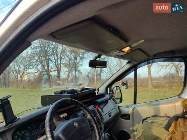 Серый Рено Трафик, объемом двигателя 1.87 л и пробегом 348 тыс. км за 7450 $, фото 14 на Automoto.ua