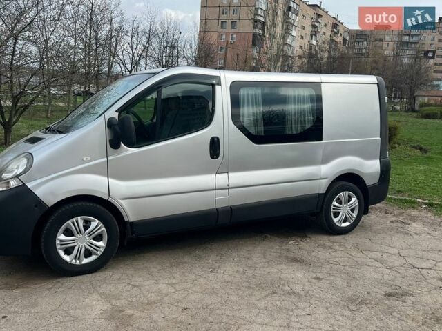 Сірий Рено Трафік, об'ємом двигуна 1.9 л та пробігом 353 тис. км за 6000 $, фото 1 на Automoto.ua
