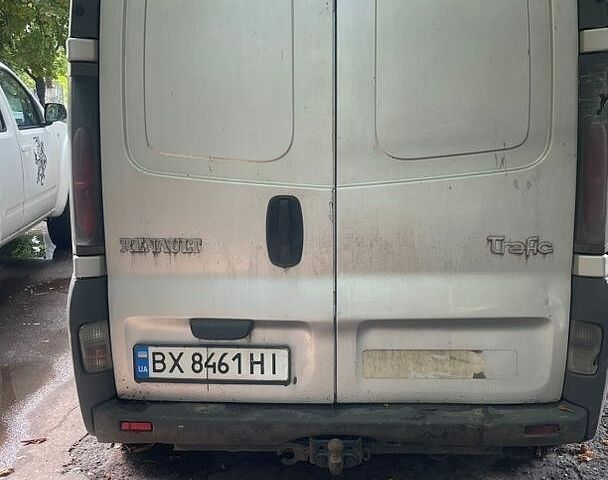 Сірий Рено Трафік, об'ємом двигуна 2.5 л та пробігом 320 тис. км за 250000 $, фото 7 на Automoto.ua