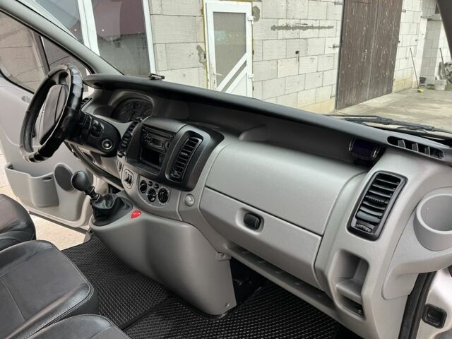 Сірий Рено Трафік, об'ємом двигуна 1.9 л та пробігом 518 тис. км за 6200 $, фото 12 на Automoto.ua