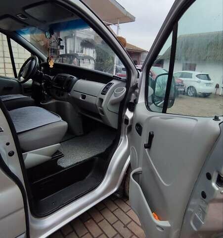 Серый Рено Трафик, объемом двигателя 1.9 л и пробегом 400 тыс. км за 6500 $, фото 5 на Automoto.ua