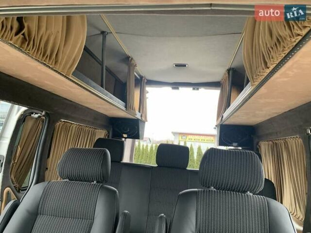 Серый Рено Трафик, объемом двигателя 2.5 л и пробегом 300 тыс. км за 7800 $, фото 11 на Automoto.ua