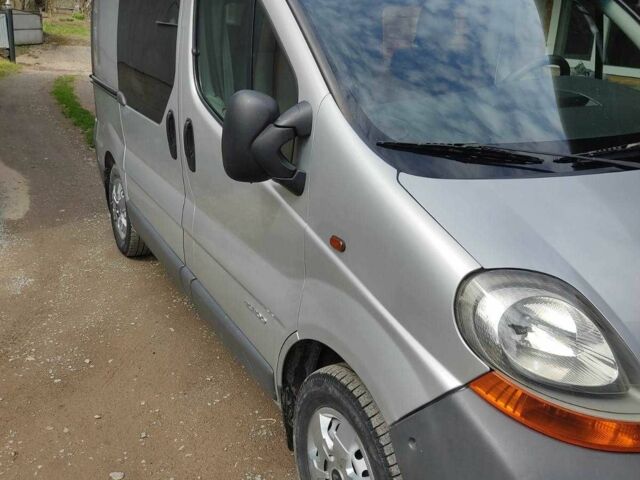 Сірий Рено Трафік, об'ємом двигуна 1.9 л та пробігом 315 тис. км за 7600 $, фото 1 на Automoto.ua