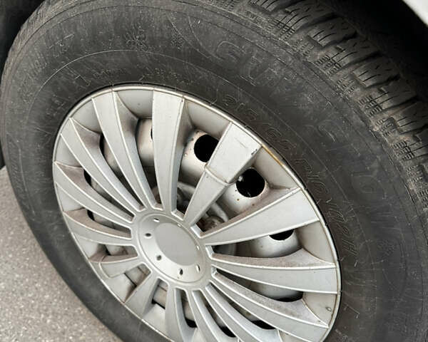 Серый Рено Трафик, объемом двигателя 1.9 л и пробегом 430 тыс. км за 6000 $, фото 9 на Automoto.ua