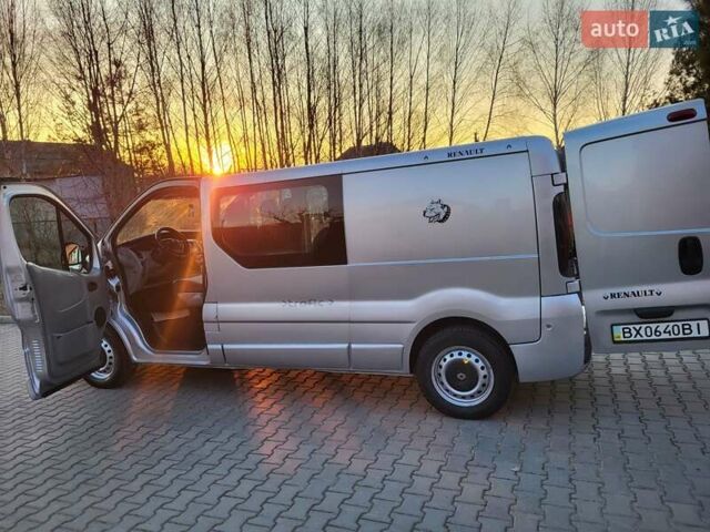 Серый Рено Трафик, объемом двигателя 2.46 л и пробегом 247 тыс. км за 8600 $, фото 53 на Automoto.ua