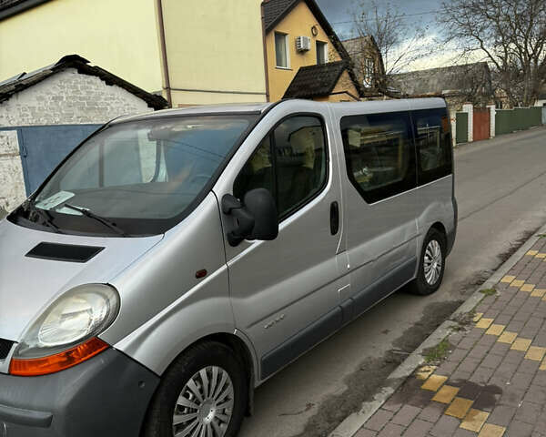 Серый Рено Трафик, объемом двигателя 1.9 л и пробегом 430 тыс. км за 6000 $, фото 11 на Automoto.ua