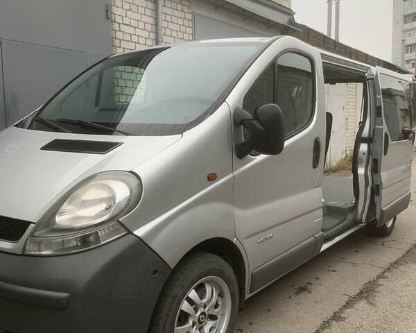 Сірий Рено Трафік, об'ємом двигуна 1.9 л та пробігом 270 тис. км за 10000 $, фото 17 на Automoto.ua