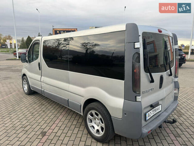 Сірий Рено Трафік, об'ємом двигуна 1.87 л та пробігом 415 тис. км за 6999 $, фото 6 на Automoto.ua
