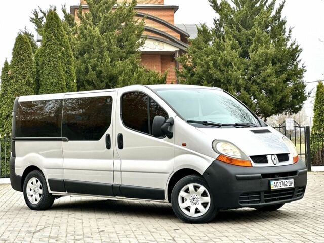 Серый Рено Трафик, объемом двигателя 2.5 л и пробегом 285 тыс. км за 9999 $, фото 8 на Automoto.ua