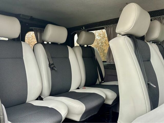 Серый Рено Трафик, объемом двигателя 2.5 л и пробегом 285 тыс. км за 9999 $, фото 16 на Automoto.ua