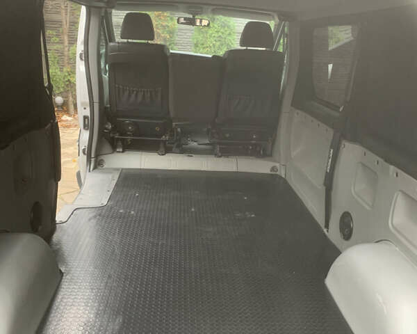 Сірий Рено Трафік, об'ємом двигуна 1.9 л та пробігом 270 тис. км за 10000 $, фото 9 на Automoto.ua