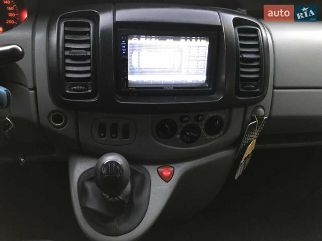Сірий Рено Трафік, об'ємом двигуна 1.9 л та пробігом 298 тис. км за 7100 $, фото 14 на Automoto.ua