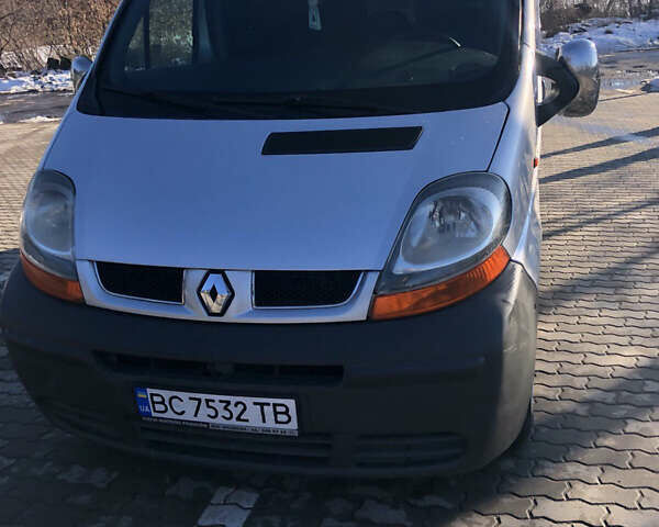 Сірий Рено Трафік, об'ємом двигуна 2.46 л та пробігом 483 тис. км за 7400 $, фото 5 на Automoto.ua