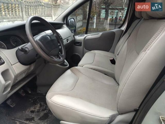 Сірий Рено Трафік, об'ємом двигуна 1.87 л та пробігом 406 тис. км за 6500 $, фото 16 на Automoto.ua