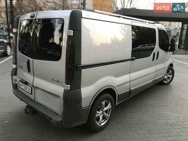 Сірий Рено Трафік, об'ємом двигуна 1.9 л та пробігом 298 тис. км за 7100 $, фото 4 на Automoto.ua