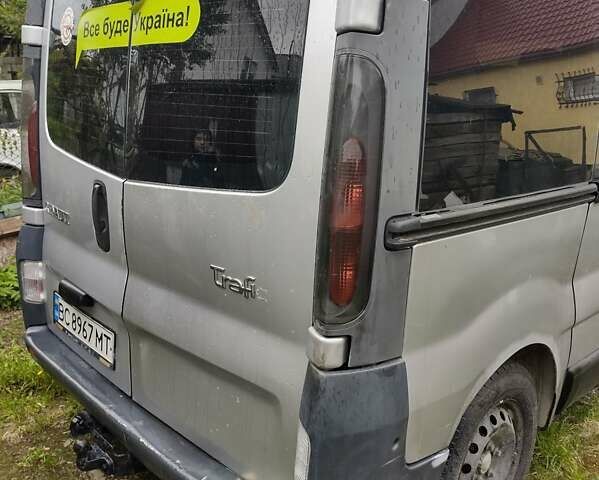 Серый Рено Трафик, объемом двигателя 1.87 л и пробегом 386 тыс. км за 7200 $, фото 4 на Automoto.ua