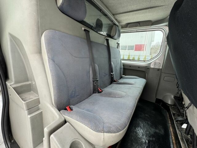 Серый Рено Трафик, объемом двигателя 1.9 л и пробегом 400 тыс. км за 7200 $, фото 12 на Automoto.ua