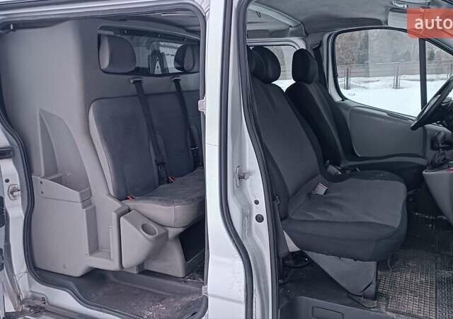 Серый Рено Трафик, объемом двигателя 1.9 л и пробегом 399 тыс. км за 6500 $, фото 46 на Automoto.ua