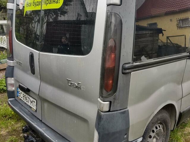 Сірий Рено Трафік, об'ємом двигуна 1.87 л та пробігом 386 тис. км за 6400 $, фото 4 на Automoto.ua