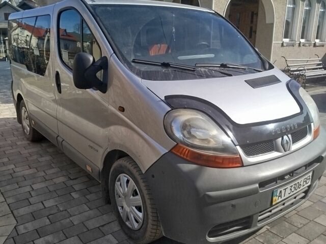 Сірий Рено Трафік, об'ємом двигуна 0 л та пробігом 250 тис. км за 7500 $, фото 2 на Automoto.ua