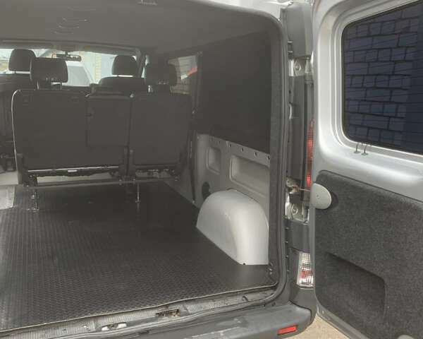 Сірий Рено Трафік, об'ємом двигуна 1.9 л та пробігом 270 тис. км за 10000 $, фото 24 на Automoto.ua