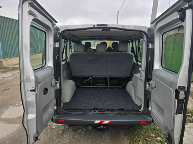 Серый Рено Трафик, объемом двигателя 1.9 л и пробегом 292 тыс. км за 8900 $, фото 6 на Automoto.ua