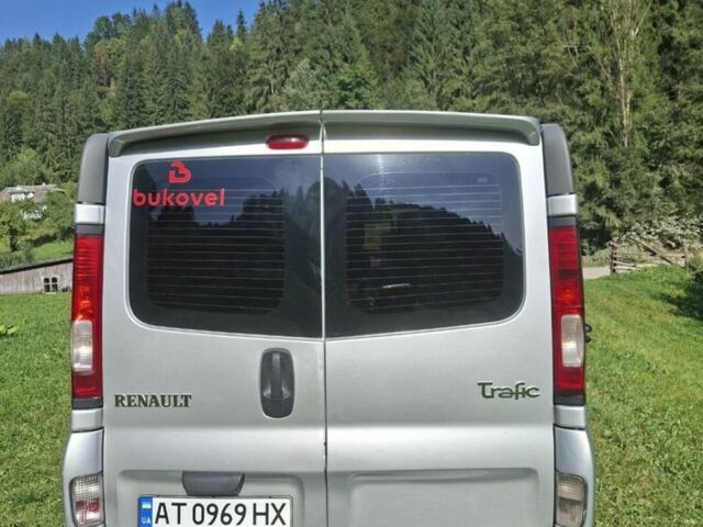 Серый Рено Трафик, объемом двигателя 2.5 л и пробегом 350 тыс. км за 8450 $, фото 5 на Automoto.ua