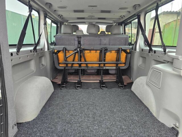 Серый Рено Трафик, объемом двигателя 1.9 л и пробегом 292 тыс. км за 8900 $, фото 8 на Automoto.ua