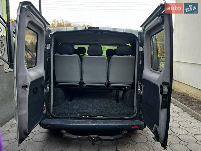 Серый Рено Трафик, объемом двигателя 1.9 л и пробегом 315 тыс. км за 5700 $, фото 26 на Automoto.ua