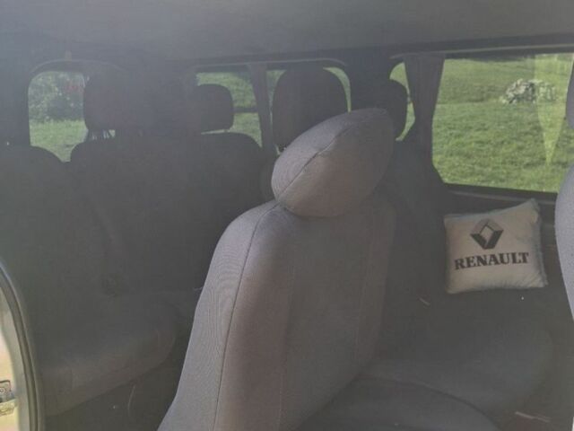 Серый Рено Трафик, объемом двигателя 2.5 л и пробегом 350 тыс. км за 8450 $, фото 6 на Automoto.ua
