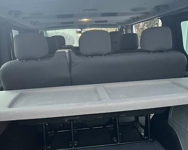 Серый Рено Трафик, объемом двигателя 1.9 л и пробегом 328 тыс. км за 8400 $, фото 8 на Automoto.ua