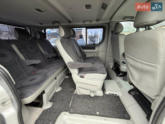 Серый Рено Трафик, объемом двигателя 2.5 л и пробегом 299 тыс. км за 12900 $, фото 13 на Automoto.ua