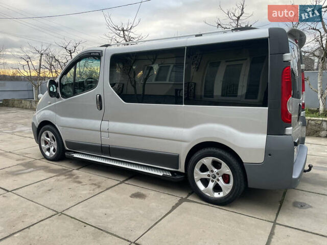 Серый Рено Трафик, объемом двигателя 2.5 л и пробегом 227 тыс. км за 9700 $, фото 30 на Automoto.ua