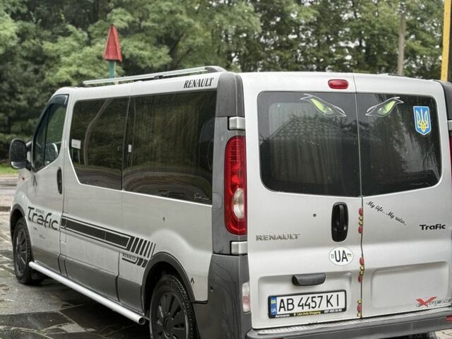 Сірий Рено Трафік, об'ємом двигуна 2 л та пробігом 320 тис. км за 9950 $, фото 4 на Automoto.ua
