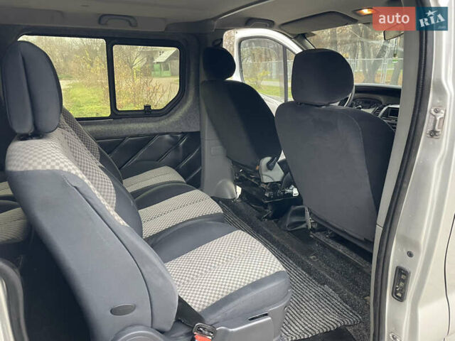 Серый Рено Трафик, объемом двигателя 2.46 л и пробегом 217 тыс. км за 8150 $, фото 19 на Automoto.ua