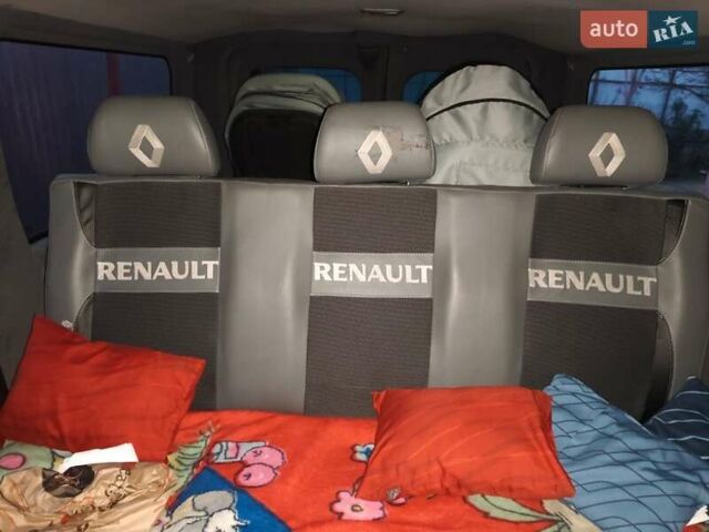 Сірий Рено Трафік, об'ємом двигуна 2 л та пробігом 367 тис. км за 8999 $, фото 7 на Automoto.ua