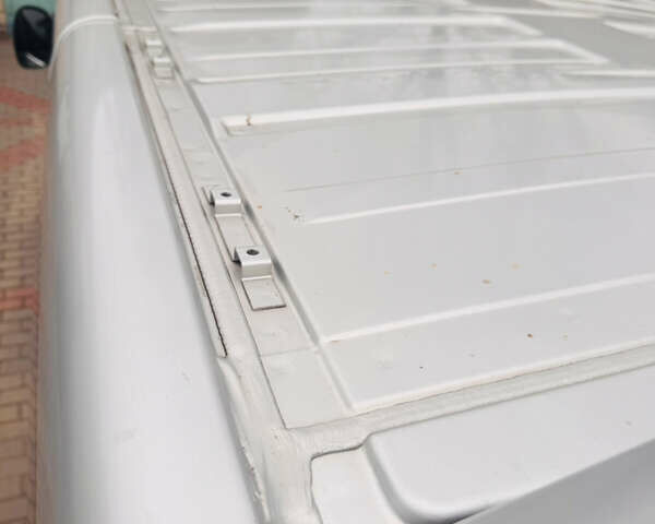 Сірий Рено Трафік, об'ємом двигуна 2 л та пробігом 205 тис. км за 10200 $, фото 23 на Automoto.ua