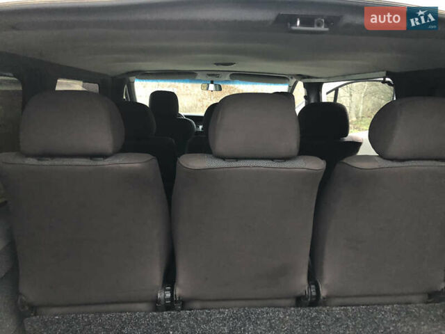 Сірий Рено Трафік, об'ємом двигуна 2 л та пробігом 271 тис. км за 8900 $, фото 28 на Automoto.ua