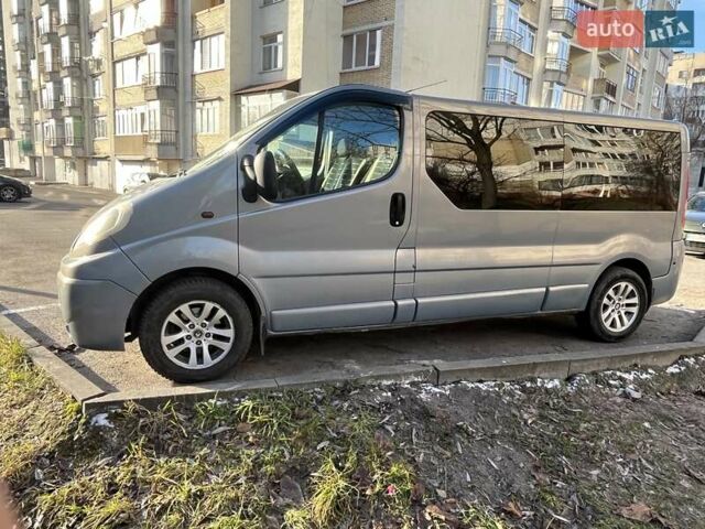 Серый Рено Трафик, объемом двигателя 2 л и пробегом 400 тыс. км за 9400 $, фото 1 на Automoto.ua