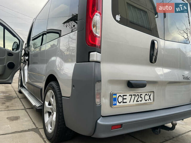 Серый Рено Трафик, объемом двигателя 2.5 л и пробегом 227 тыс. км за 9700 $, фото 34 на Automoto.ua