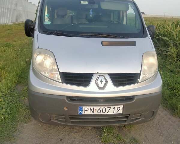 Сірий Рено Трафік, об'ємом двигуна 2 л та пробігом 340 тис. км за 9000 $, фото 5 на Automoto.ua