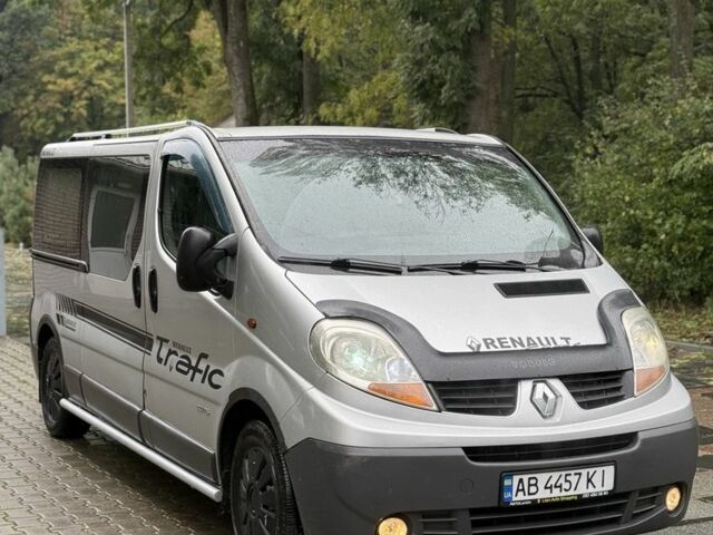 Сірий Рено Трафік, об'ємом двигуна 2 л та пробігом 320 тис. км за 9950 $, фото 2 на Automoto.ua